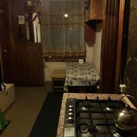Квартира В Центрі Міста Лвив Екстериор снимка